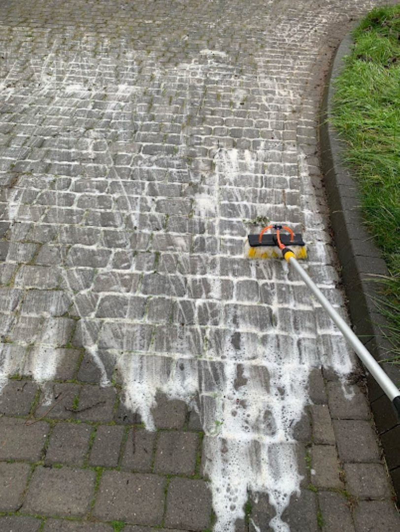 Maintenance Service Cleans ££